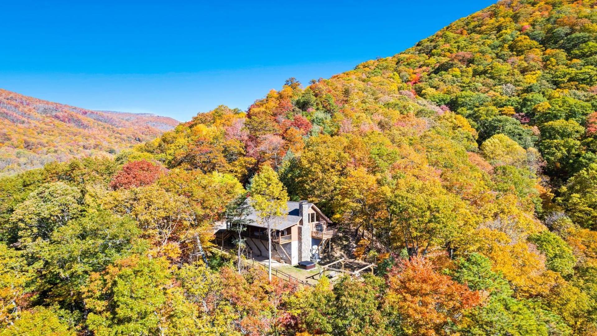 Maggie Valley Cabin With Beautiful Mountain Views, Hottub, Pet Friendly, Gameroom, Fireplace Exterior foto